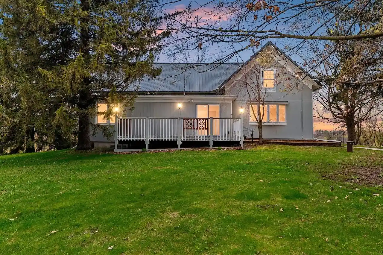 Homes for sale in Manitowoc, WI | 1202 County Road S, Manitowoc, WI 54220 | MLS# 1962343