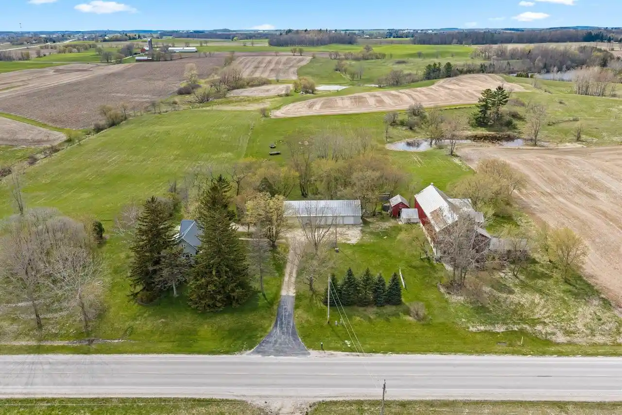Homes for sale in Manitowoc, WI | 1202 County Road S, Manitowoc, WI 54220 | MLS# 1962343