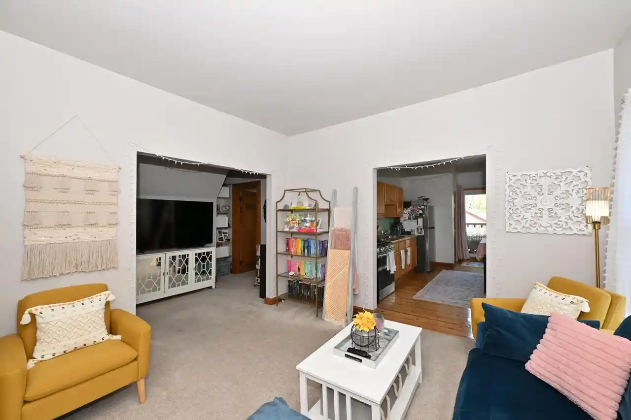 Homes for sale in Milwaukee, WI | 2440 S Wentworth Avenue Avenue, Milwaukee, WI 53207 | MLS# 1962350