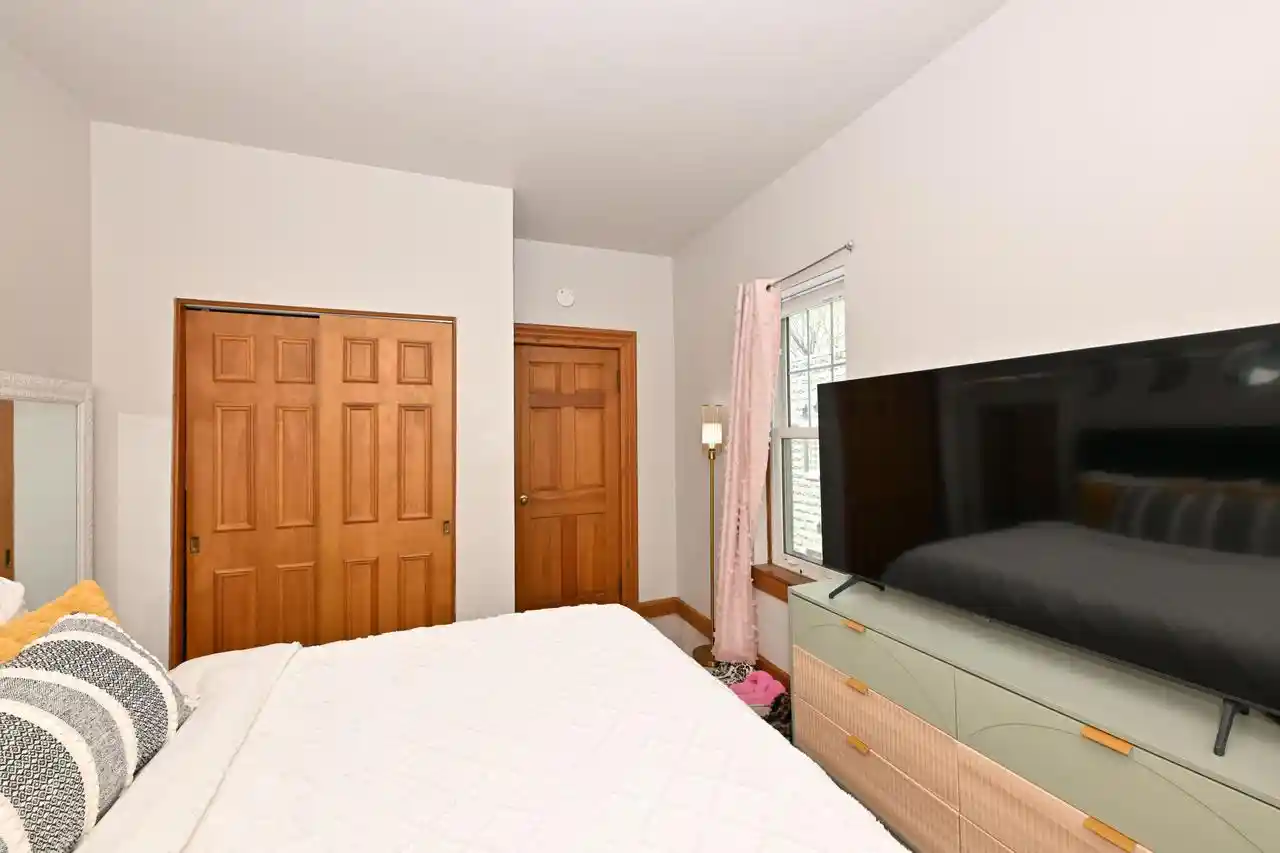 Homes for sale in Milwaukee, WI | 2440 S Wentworth Avenue Avenue, Milwaukee, WI 53207 | MLS# 1962350