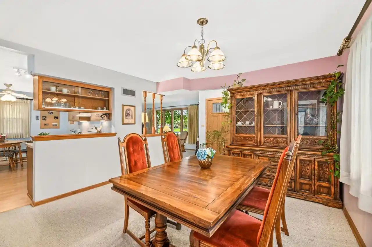Homes for sale in Wauwatosa, WI | 4327 N 99th Street Street, Wauwatosa, WI 53222 | MLS# 1962369