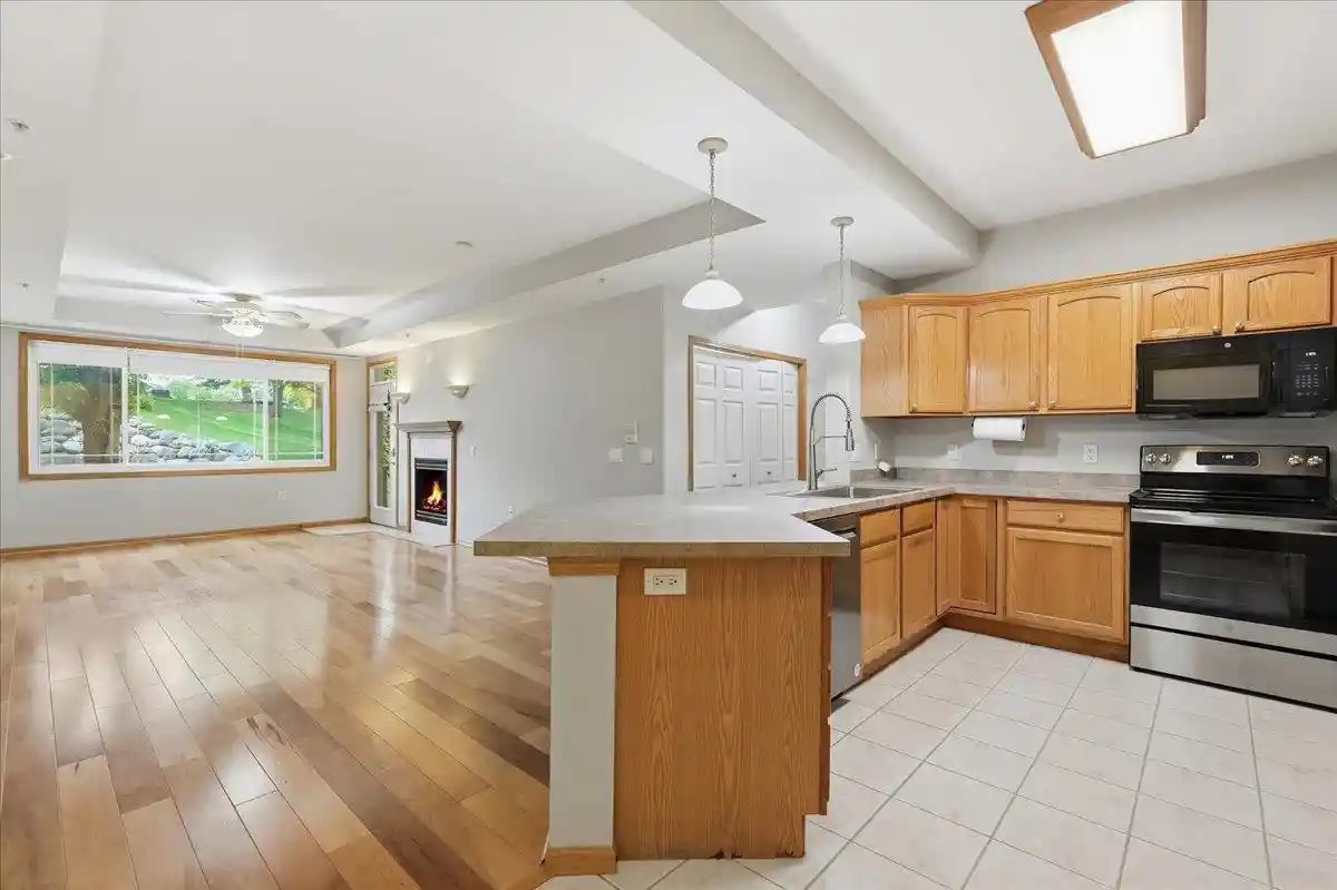 2nd image of 3001 Stratton Wy Wy, Madison, WI 53719