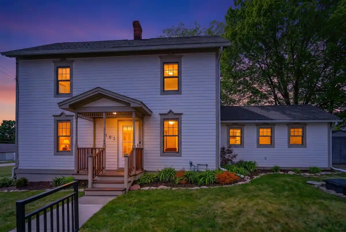 Homes for sale in Waterford, WI | 102 N Jefferson Street Street, Waterford, WI 53185 | MLS# 1962446