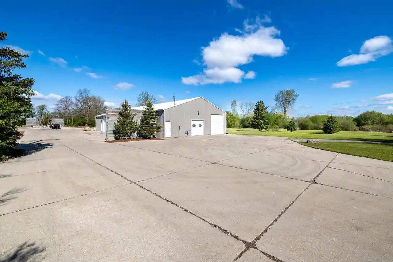 image of W240s4901 Hwy 164, Waukesha, WI 53189 | MLS# 1962465