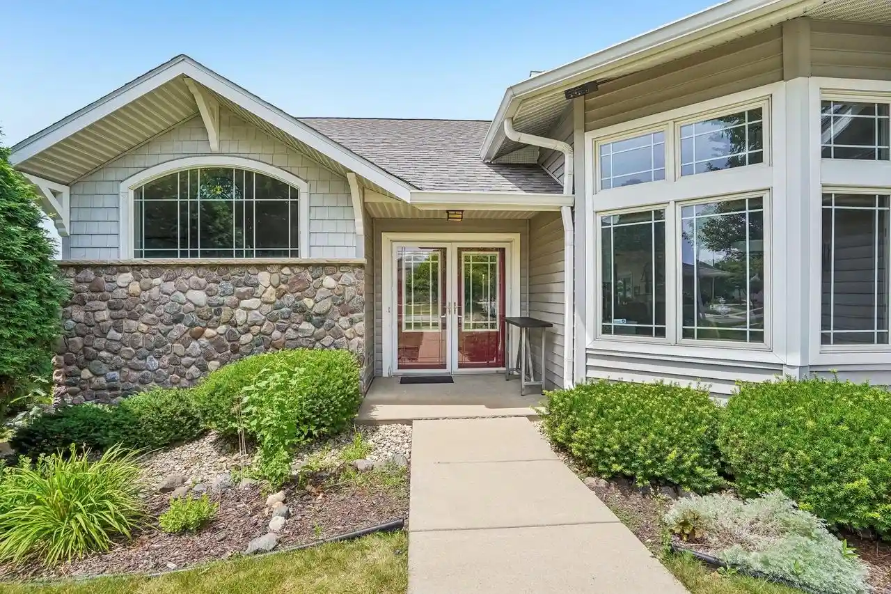 4th image of 1708 Dewberry Dr Dr, Madison, WI 53719 | MLS# 2023259