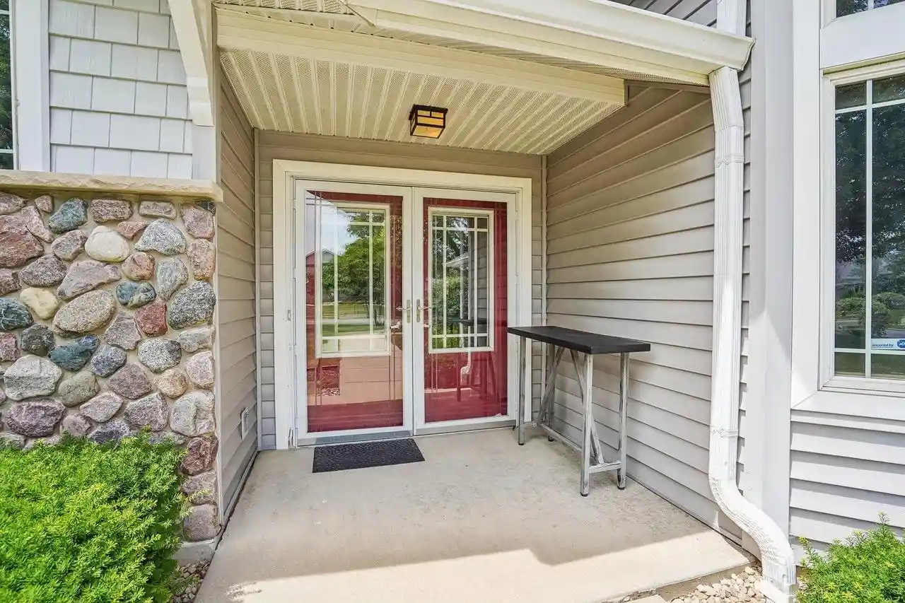 5th image of 1708 Dewberry Dr Dr, Madison, WI 53719 | MLS# 2023259