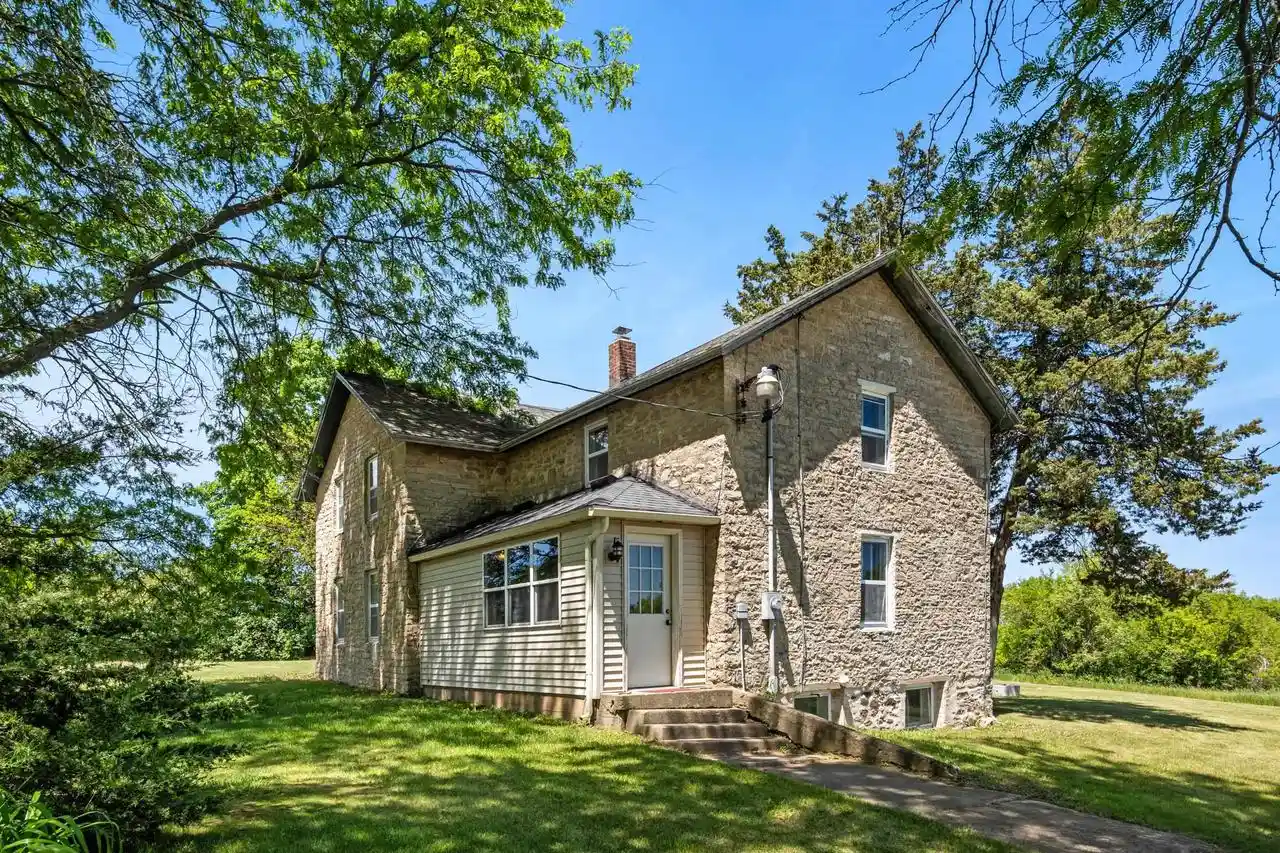 Homes for sale in Princeton, WI | W4638 County Rd T Road Road, Princeton, WI 54968 | MLS# 2023262