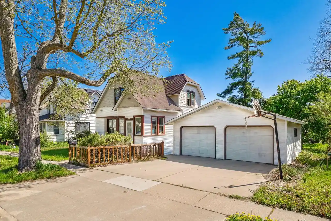 Homes for sale in Viroqua, WI | 217 N Dunlap Avenue Avenue, Viroqua, WI 54665 | MLS# 1962477