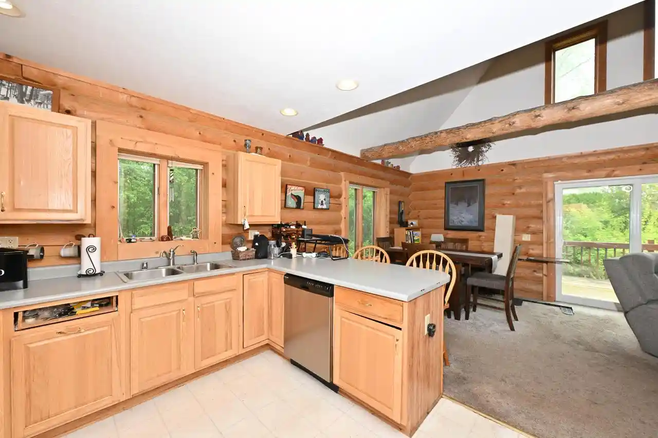 Homes for sale in Cedarburg, WI | 685 Williams Dr Dr, Cedarburg, WI 53012 | MLS# 1962592