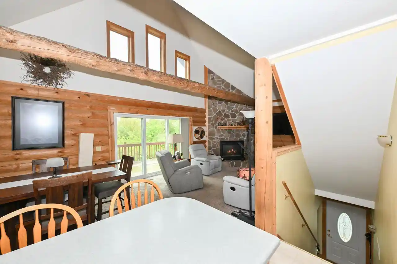 Homes for sale in Cedarburg, WI | 685 Williams Dr Dr, Cedarburg, WI 53012 | MLS# 1962592