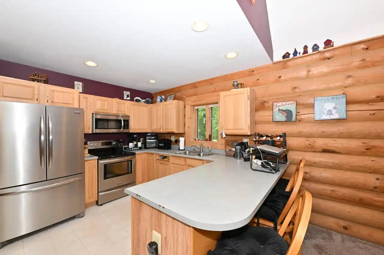 Homes for sale in Cedarburg, WI | 685 Williams Dr Dr, Cedarburg, WI 53012 | MLS# 1962592