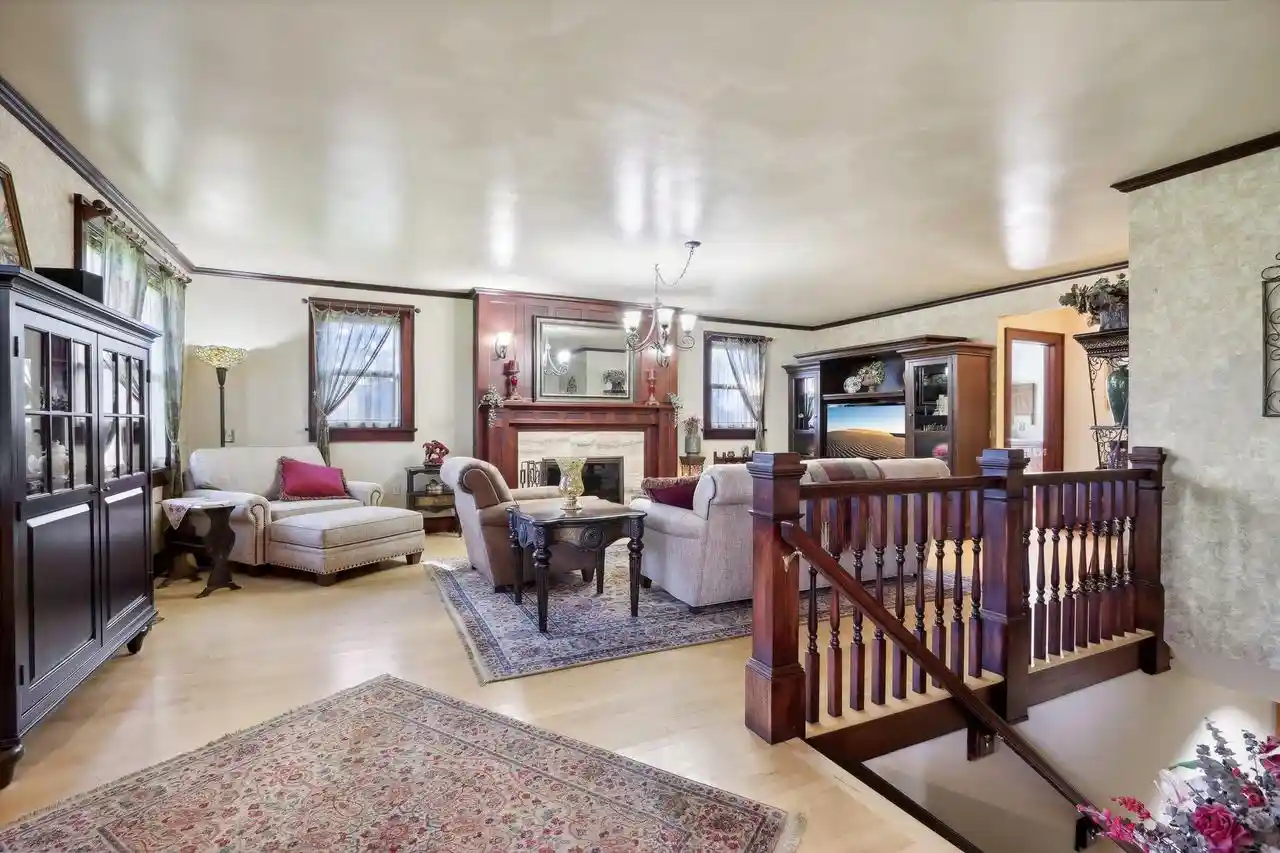 3rd image of W310S7565 Arbor Dr Dr, Mukwonago, WI 53149 | MLS# 1962613