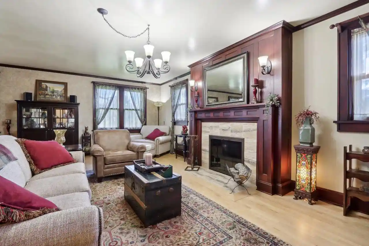 4th image of W310S7565 Arbor Dr Dr, Mukwonago, WI 53149 | MLS# 1962613
