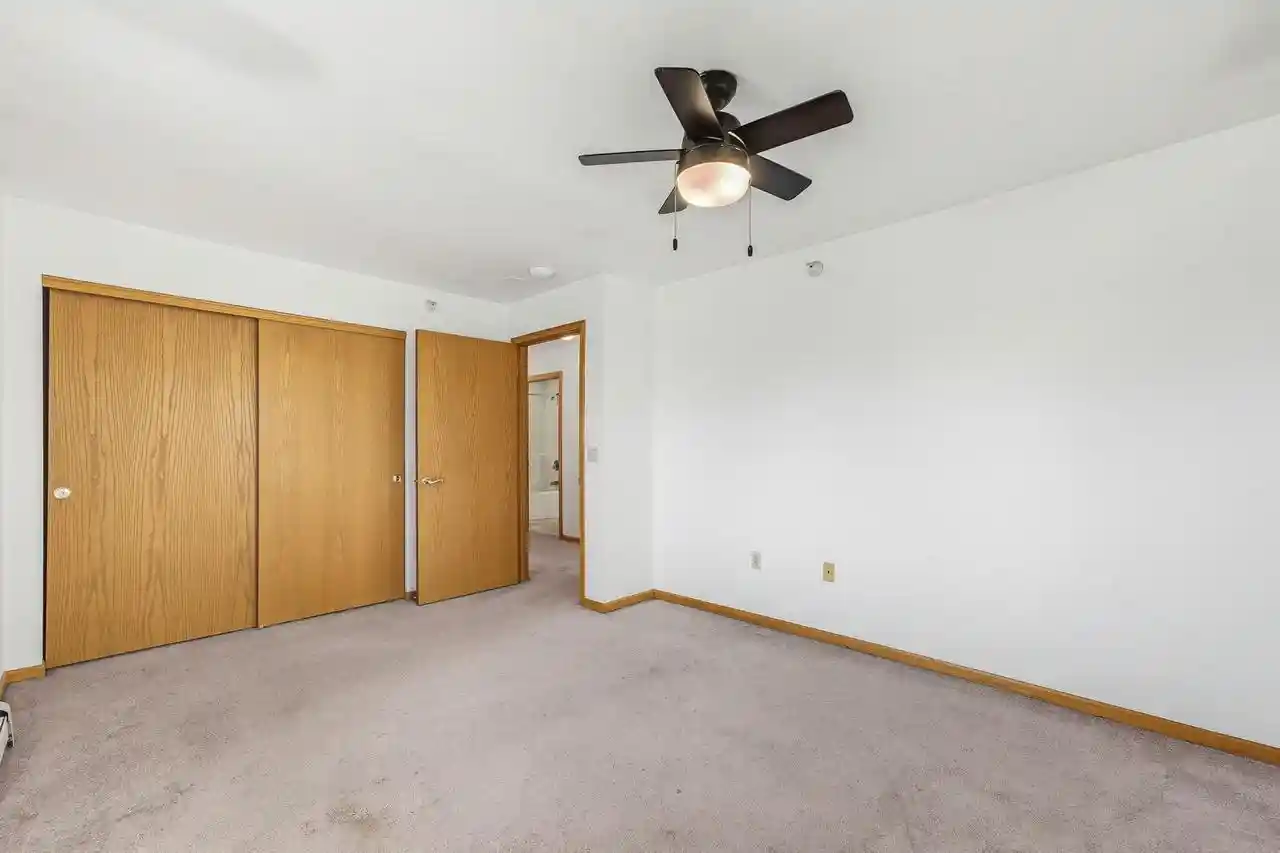 Homes for sale in Glendale, WI | 7307 N Prt Washington Rd Rd, Glendale, WI 53217