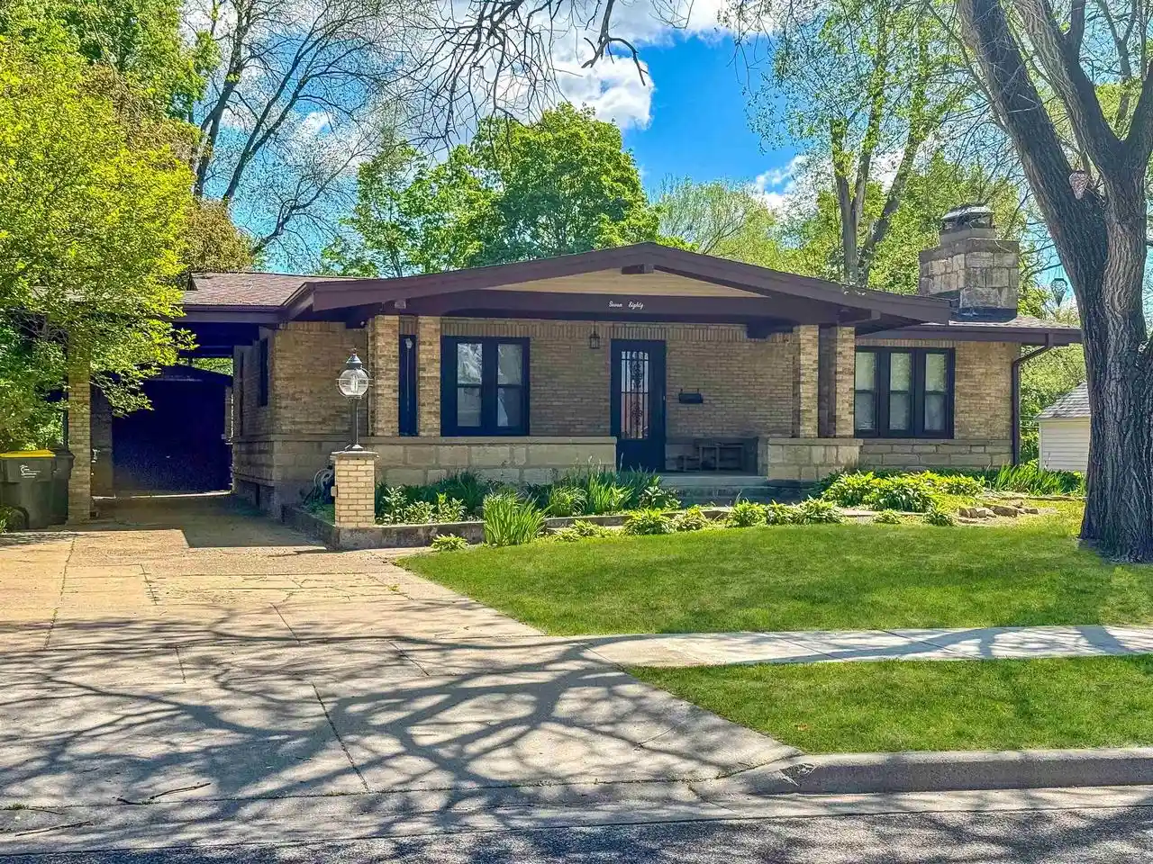 Homes for sale in Prairie Du Chien, WI | 780 S Beaumont Road Road, Prairie Du Chien, WI 53821 | MLS# 2023343