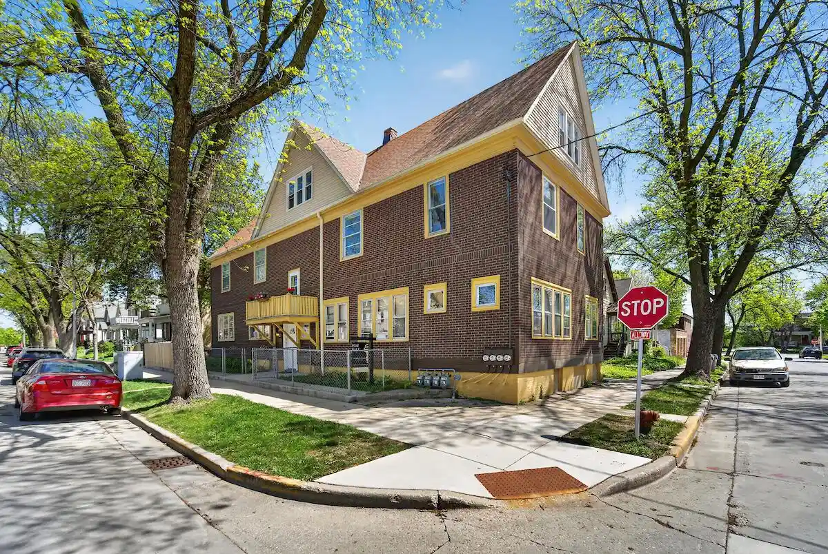 Homes for sale in Milwaukee, WI | 2802 N Weil Street Street, Milwaukee, WI 53212 | MLS# 1962661