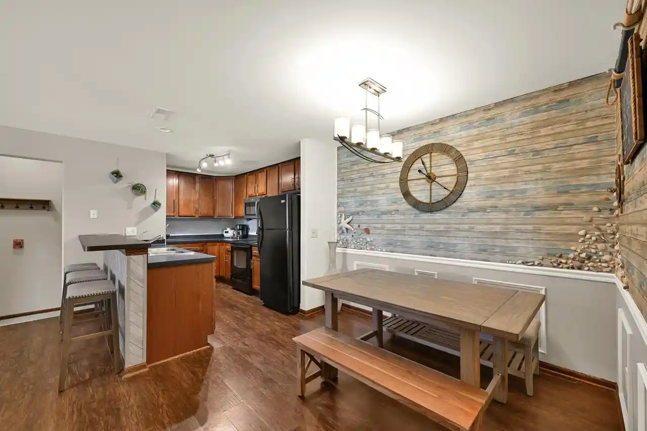 Homes for sale in Franklin, WI | 2849 W Drexel Avenue Avenue #618, Franklin, WI 53132 | MLS# 1962695