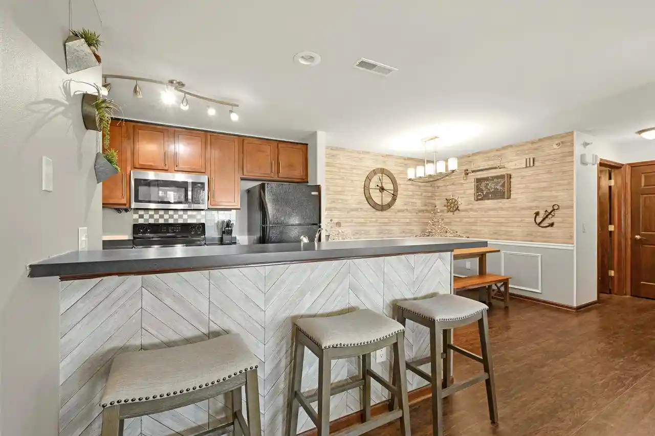 Homes for sale in Franklin, WI | 2849 W Drexel Avenue Avenue, Franklin, WI 53132 | Houzeo