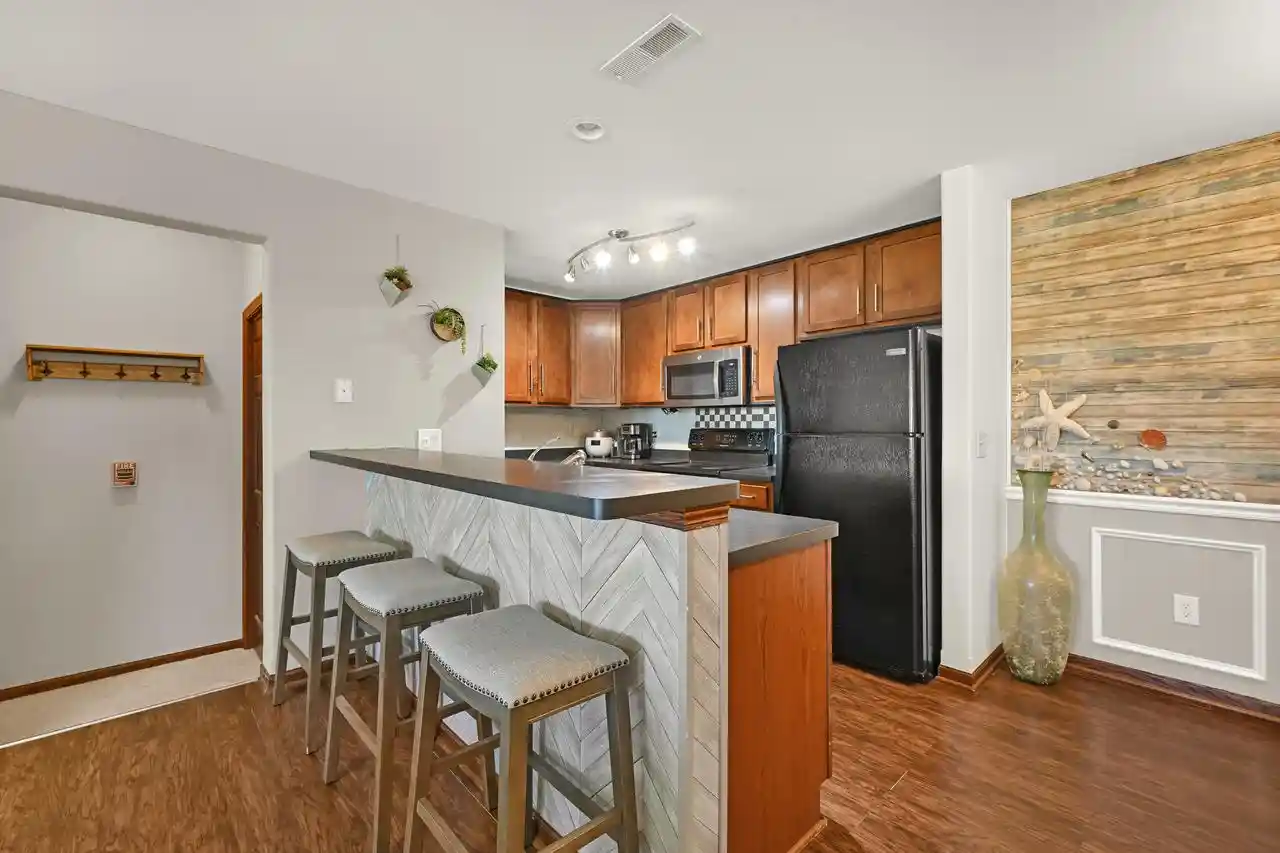 Homes for sale in Franklin, WI | 2849 W Drexel Avenue Avenue #618, Franklin, WI 53132 | MLS# 1962695