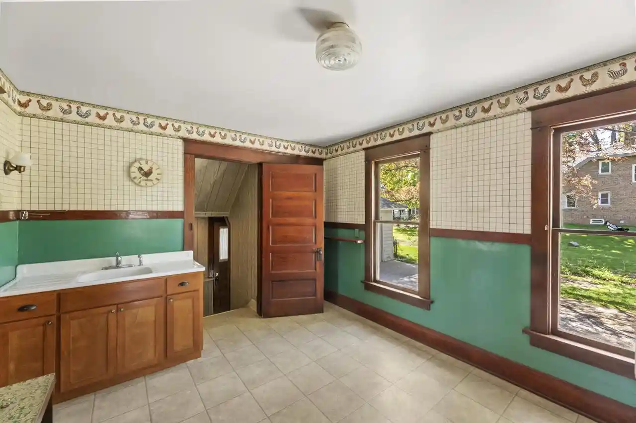 Homes for sale in Merton, WI | W282n6836 Main Street Street, Merton, WI 53056 | MLS# 1962696
