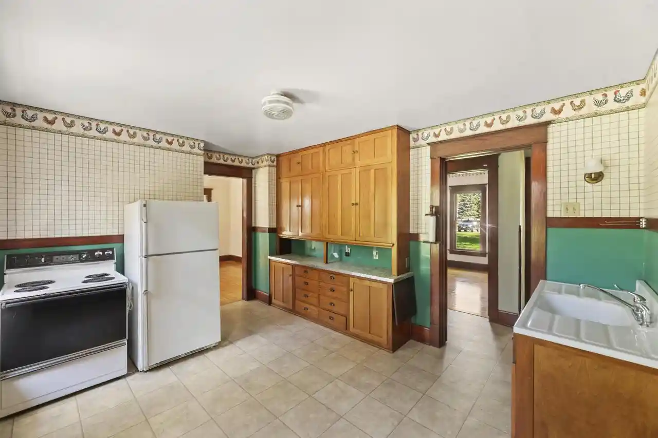 Homes for sale in Merton, WI | W282n6836 Main Street Street, Merton, WI 53056 | MLS# 1962696