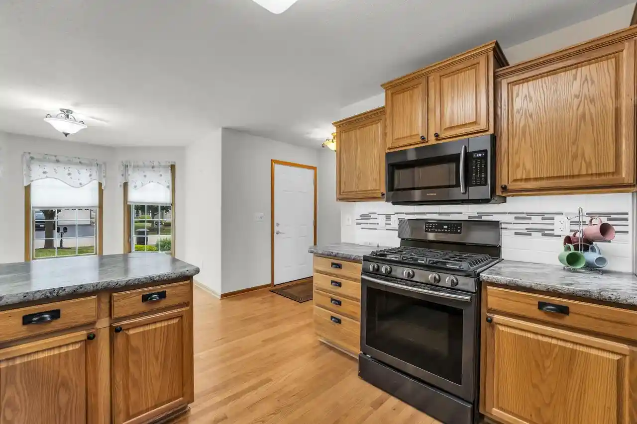 Homes for sale in Waterford, WI | 613 Annecy Park Circle Circle, Waterford, WI 53185 | MLS# 1962725