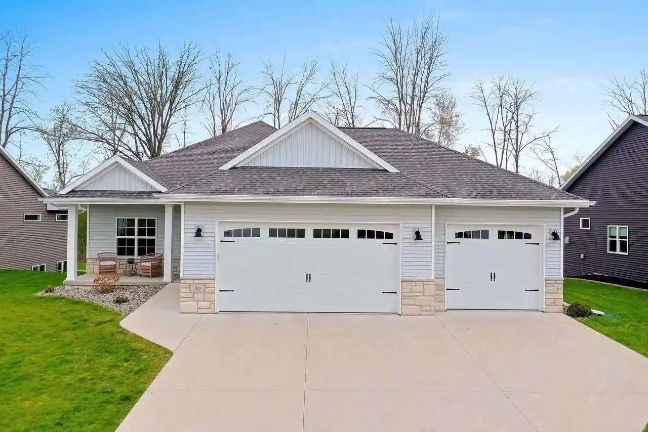 Homes for sale in Green Bay, WI | 369 Hidden Creek Trail Trail, Green Bay, WI 54303 | MLS# 50325589