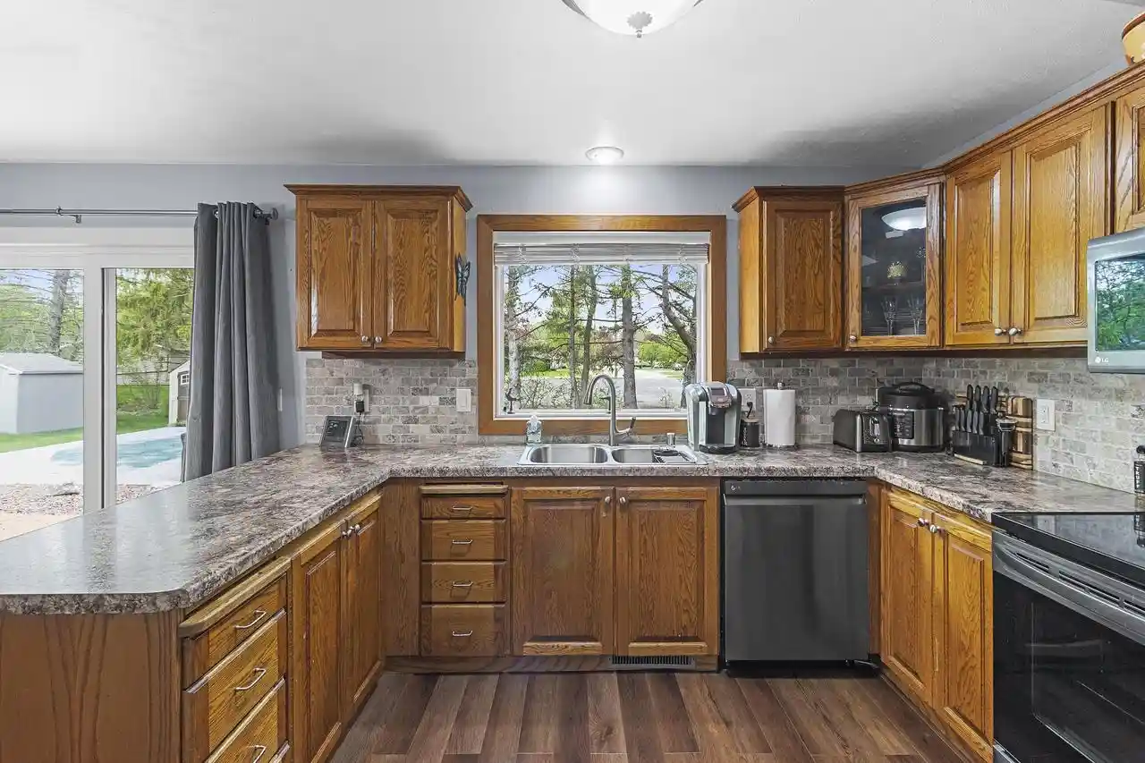 Homes for sale in Manitowoc, WI | 3718 Shepherd Lane Lane, Manitowoc, WI 54220 | MLS# 1962749