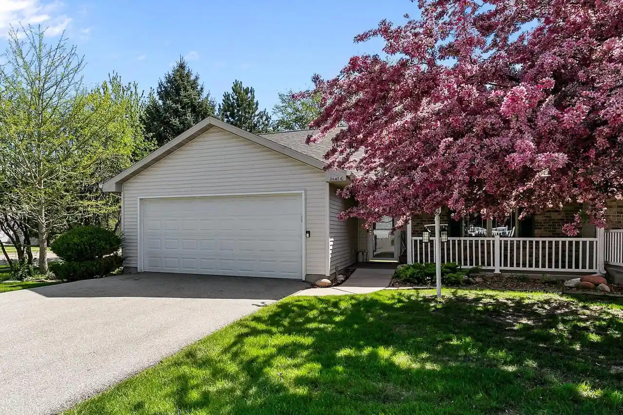 Homes for sale in Oshkosh, WI | 2645 Havenwood Dr Dr #A, Oshkosh, WI 54904 | MLS# 50325587