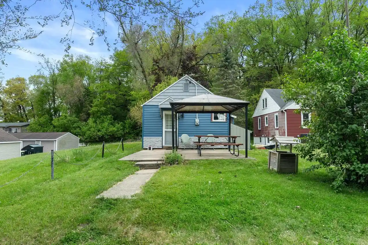 Photo 3 of Single family home for sale at 323 Oak Ridge Dr Dr, Twin Lakes, WI 53181 | MLS# 1962800 | Listing updated on 2026-10-08