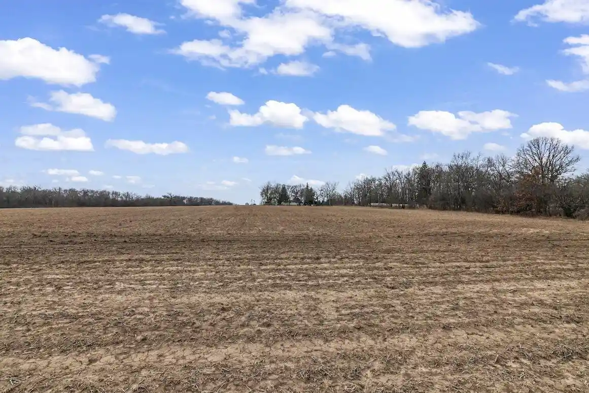 3rd image of Lt 0 S English Settlement Avenue Avenue, Burlington, WI 53105 | MLS# 1962805