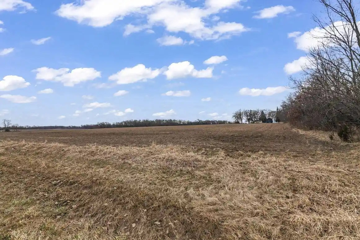 5th image of Lt 0 S English Settlement Avenue Avenue, Burlington, WI 53105 | MLS# 1962805