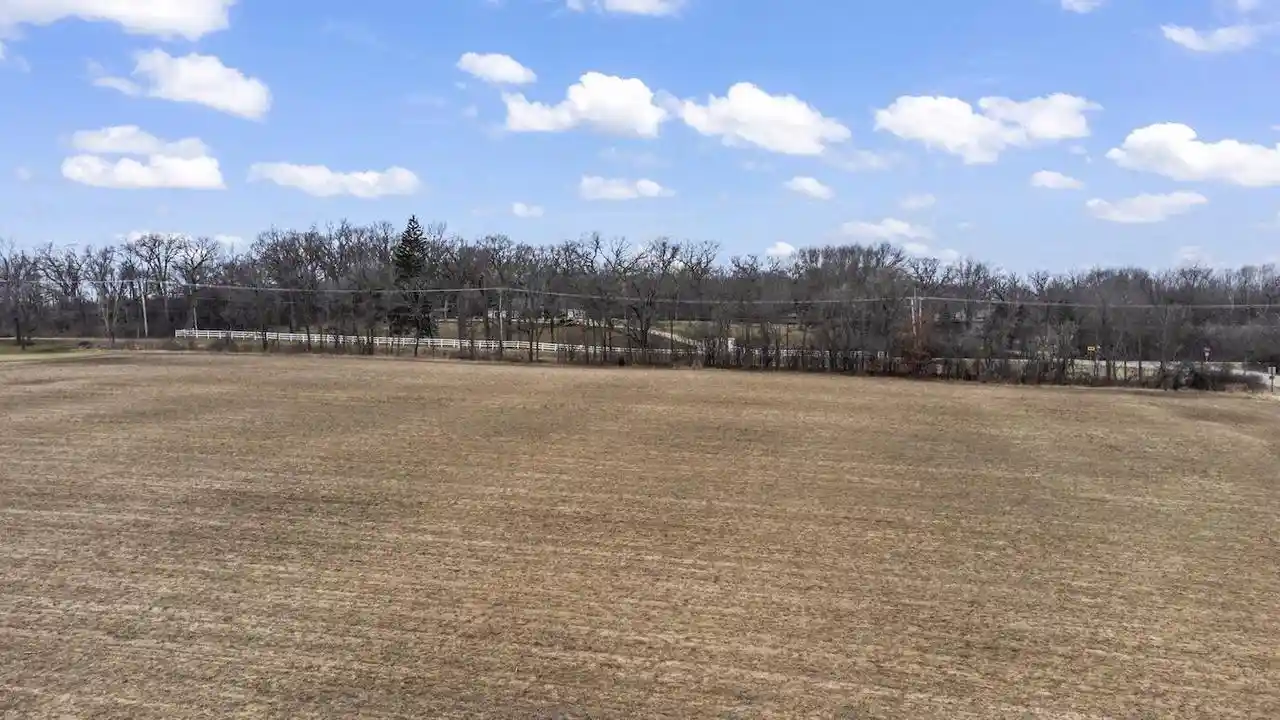 14th image of Lt 0 S English Settlement Avenue Avenue, Burlington, WI 53105 | MLS# 1962805