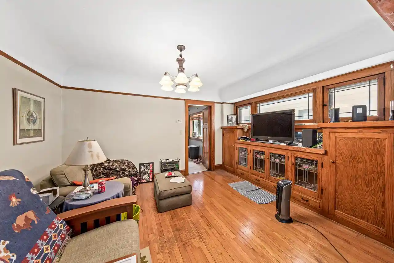Homes for sale in Wauwatosa, WI | 2518 N 67th Street Street, Wauwatosa, WI 53213 | Houzeo
