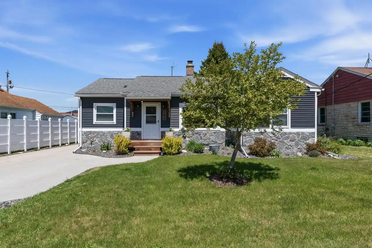 Homes for sale in Kewaskum, WI | 366 Third Street Street, Kewaskum, WI 53040 | MLS# 1962829