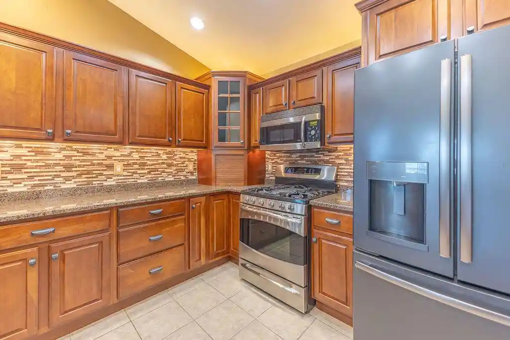 Homes for sale in Onalaska, WI | 827 Barson Ct Ct, Onalaska, WI 54650