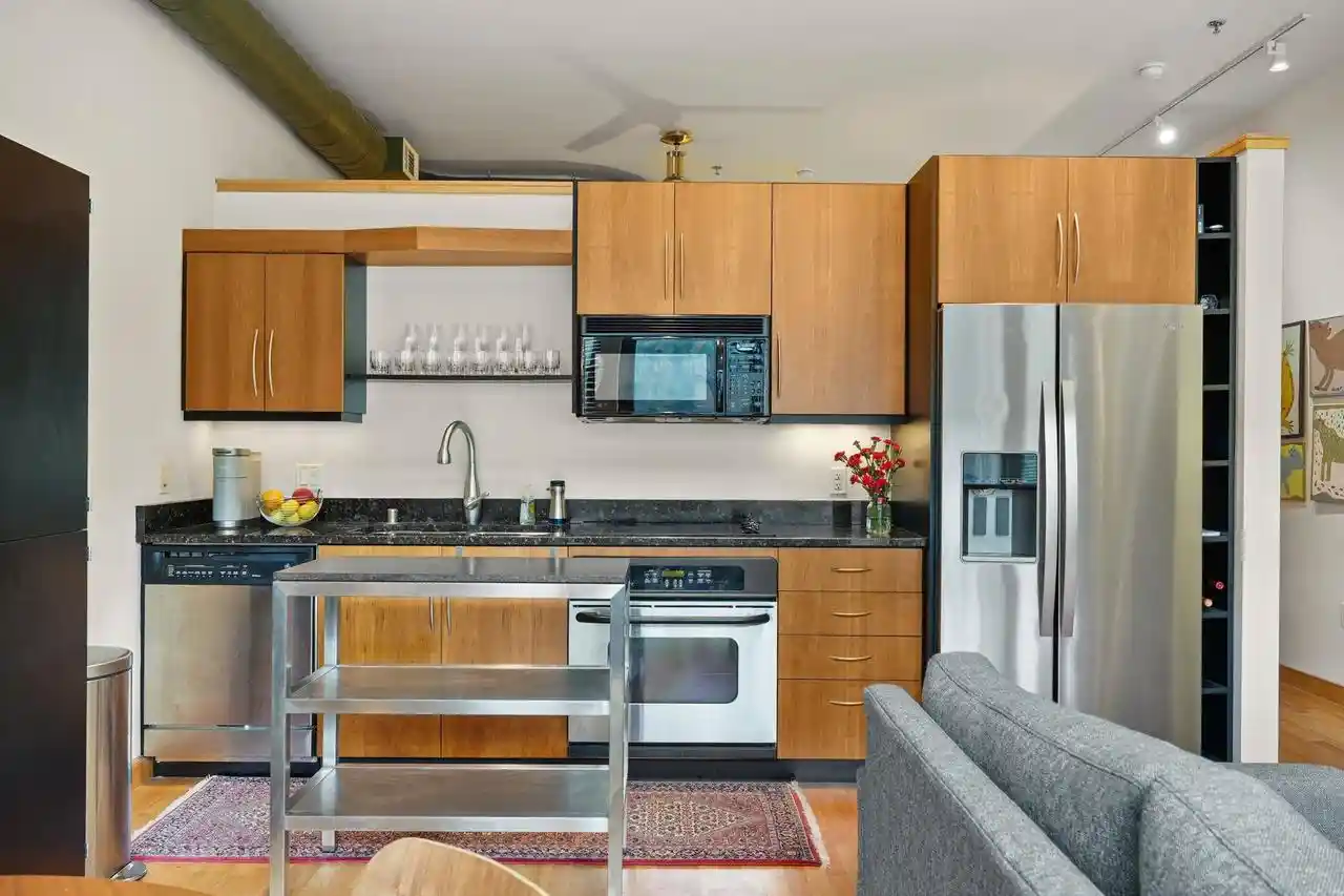 2nd image of 614 W Doty Street Street #205, Madison, WI 53703 | MLS# 2023496
