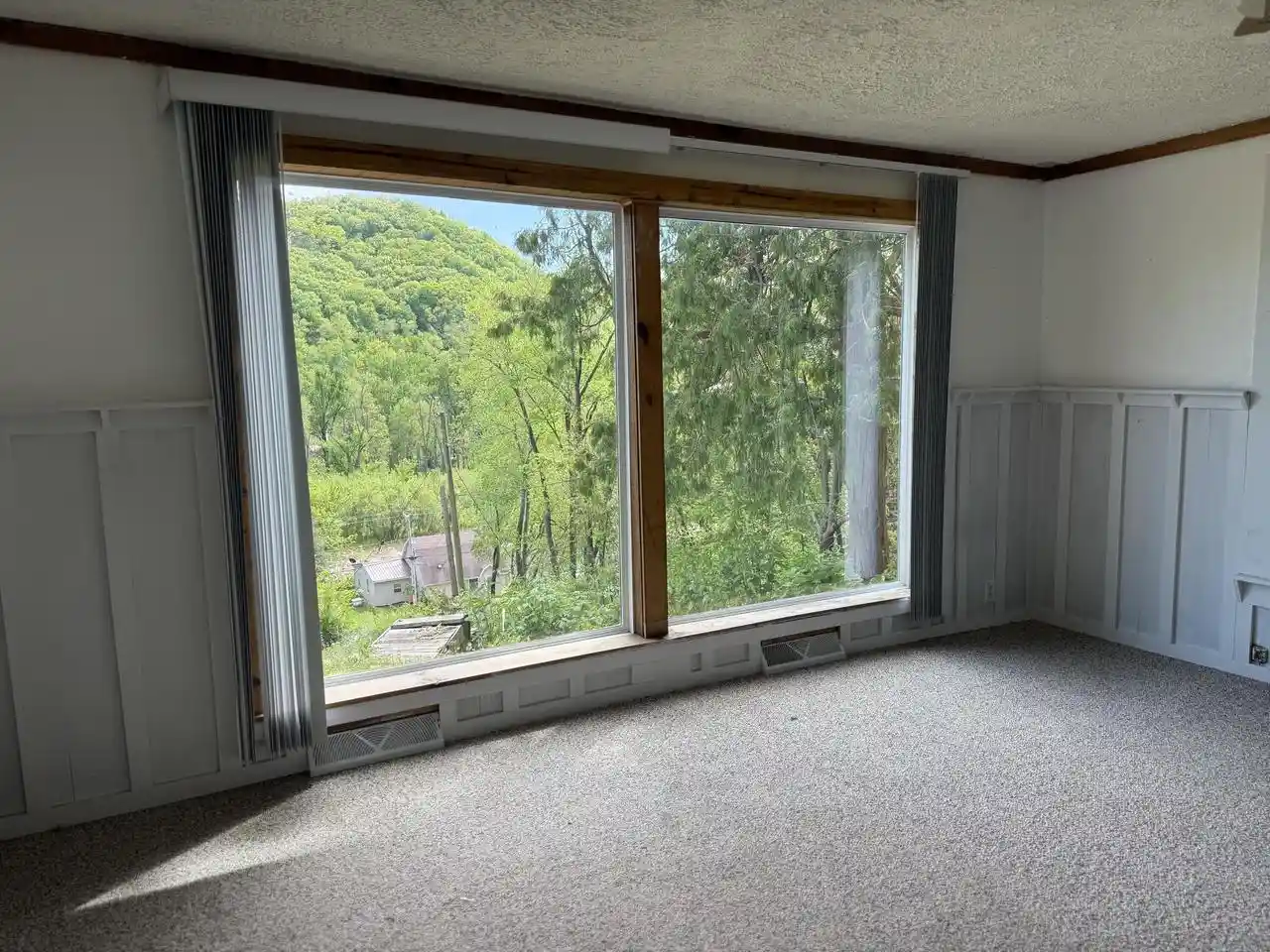 Homes for sale in Lynxville, WI | 429 Bench Street Street, Lynxville, WI 54626 | MLS# 1962915