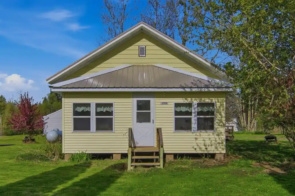 Homes for sale in Exeland, WI | 991 Lincoln Avenue Avenue, Exeland, WI 54835 | MLS# 1601248