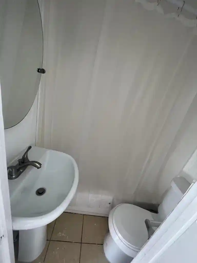 5th image of 413 Park View Dr Dr, Racine, WI 53404 | MLS# 1962943