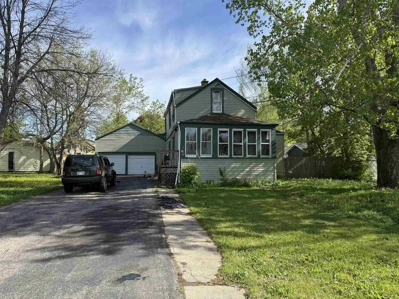 Homes for sale in Oshkosh, WI | 316 Oxford Avenue Avenue, Oshkosh, WI 54901 | MLS# 50325644