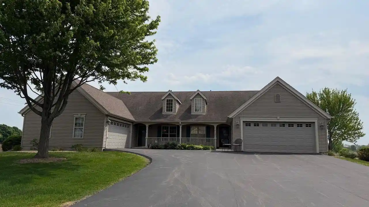 Homes for sale in Union Grove, WI | 1472 Groves Lane Lane #2, Union Grove, WI 53182 | MLS# 1962968