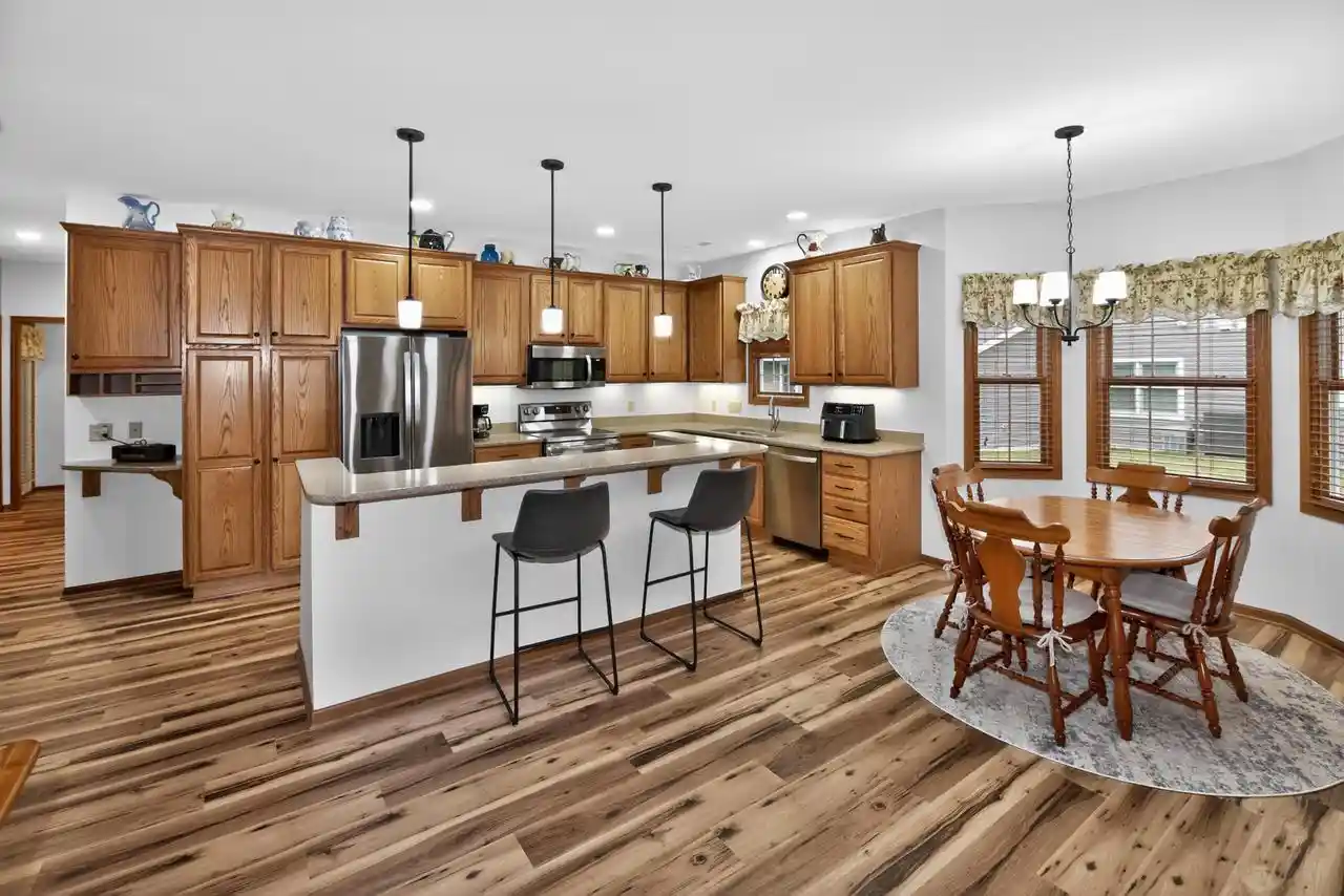 Homes for sale in Elkhorn, WI | 210 Potter Road Road, Elkhorn, WI 53121 | Houzeo