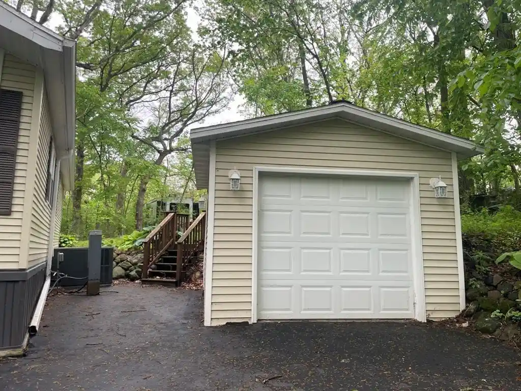Photo 4 of Single family home for sale at 255 Vacation Boulevard Boulevard, Edgerton, WI 53534 | MLS# 2023589 | Listing updated on 2026-10-01