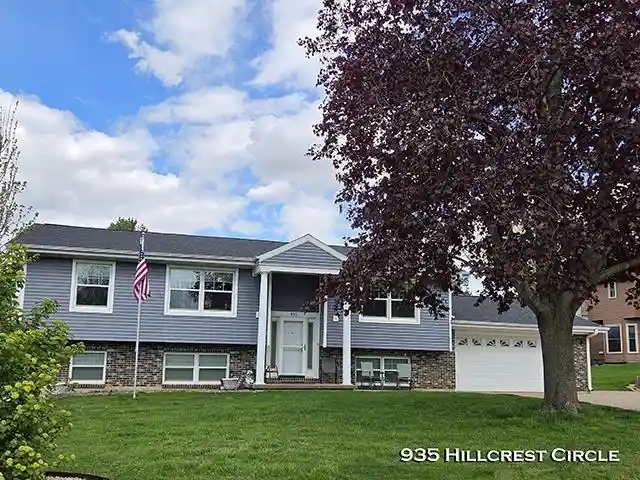 Homes for sale in Platteville, WI | 935 Hillcrest Circle Circle, Platteville, WI 53818 | MLS# 2023634