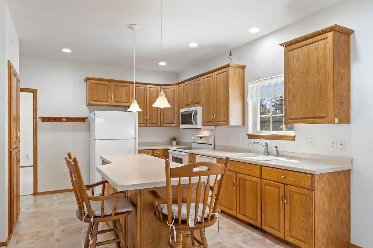 Homes for sale in Appleton, WI | 901 W Bent Oak Lane Lane, Appleton, WI 54914 | MLS# 50325746