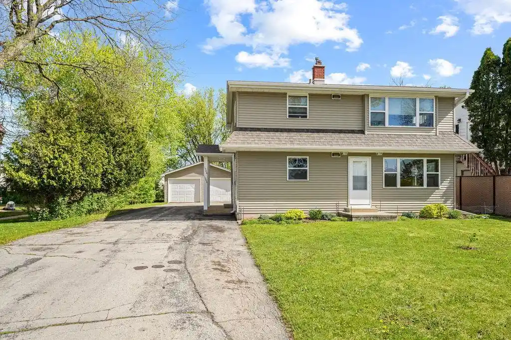 Homes for sale in Appleton, WI | 1908 W Pine Street Street, Appleton, WI 54914 | MLS# 50325716