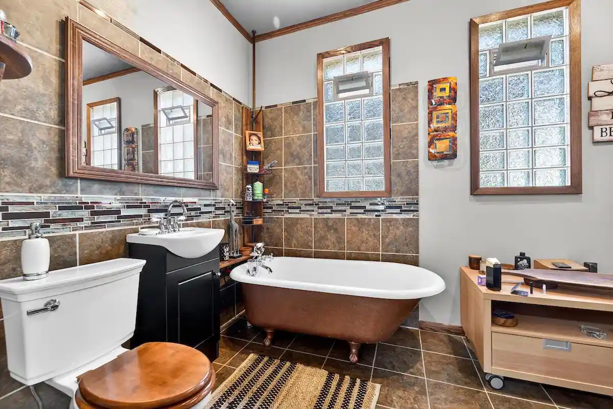 Photo 4 of Single family home for sale at 2865 N 17Th Street Street, Milwaukee, WI 53206 | MLS# 1963170 | Listing updated on 2026-08-19