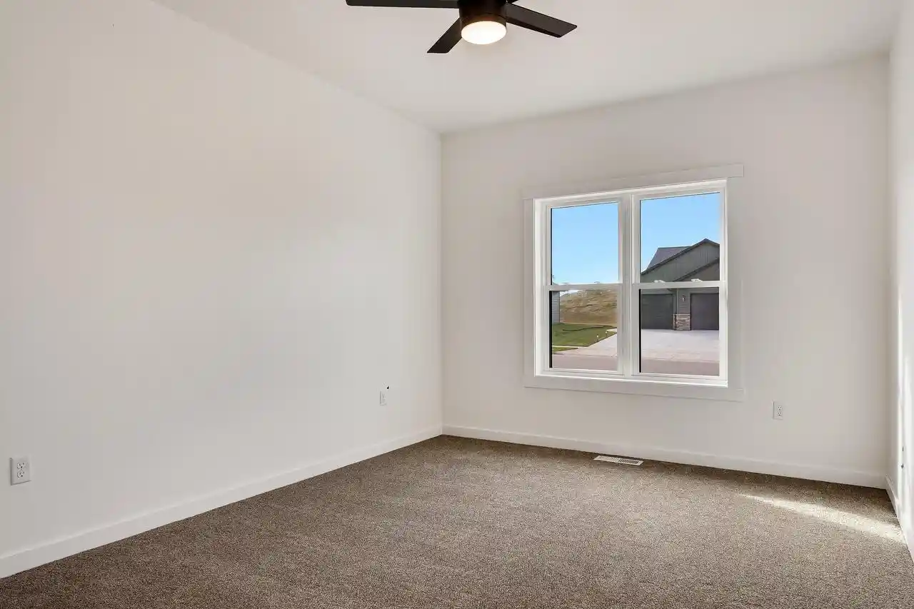 image of 933 Bridger Dr Dr, Holmen, WI 54636 | MLS# 1963169