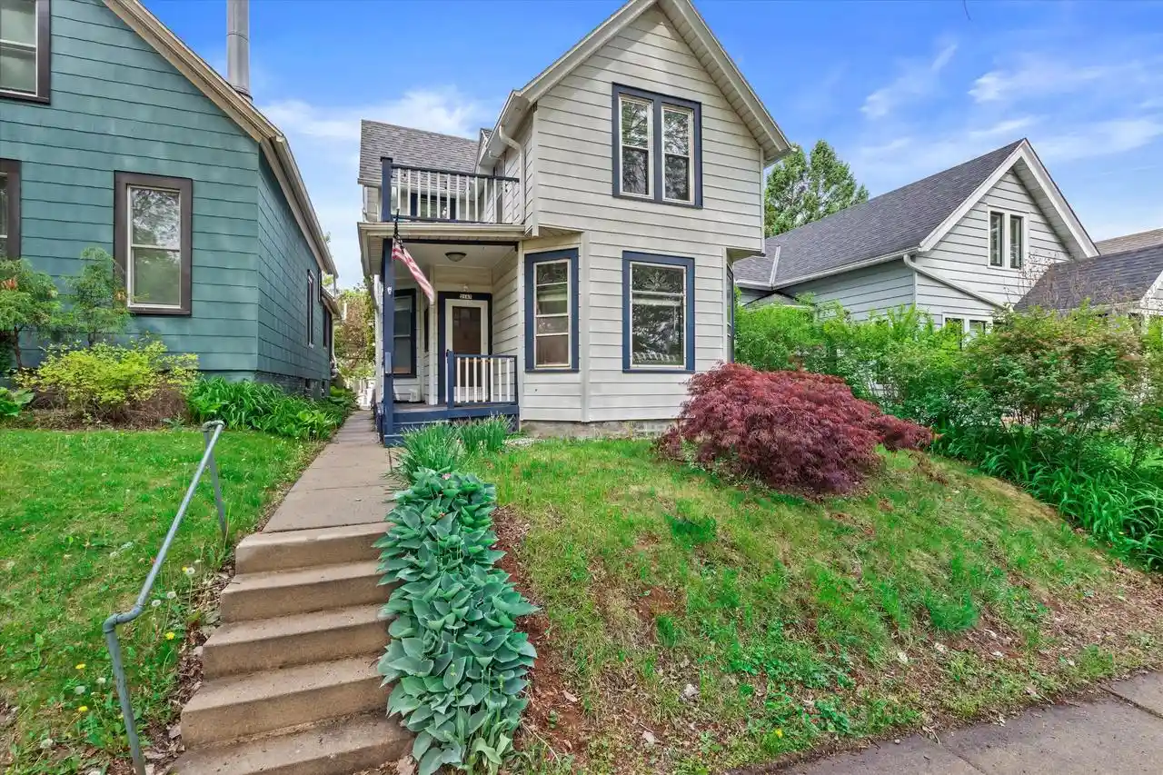 Homes for sale in Milwaukee, WI | 2147 S Mound Street Street #2147A, Milwaukee, WI 53207 | MLS# 1963174